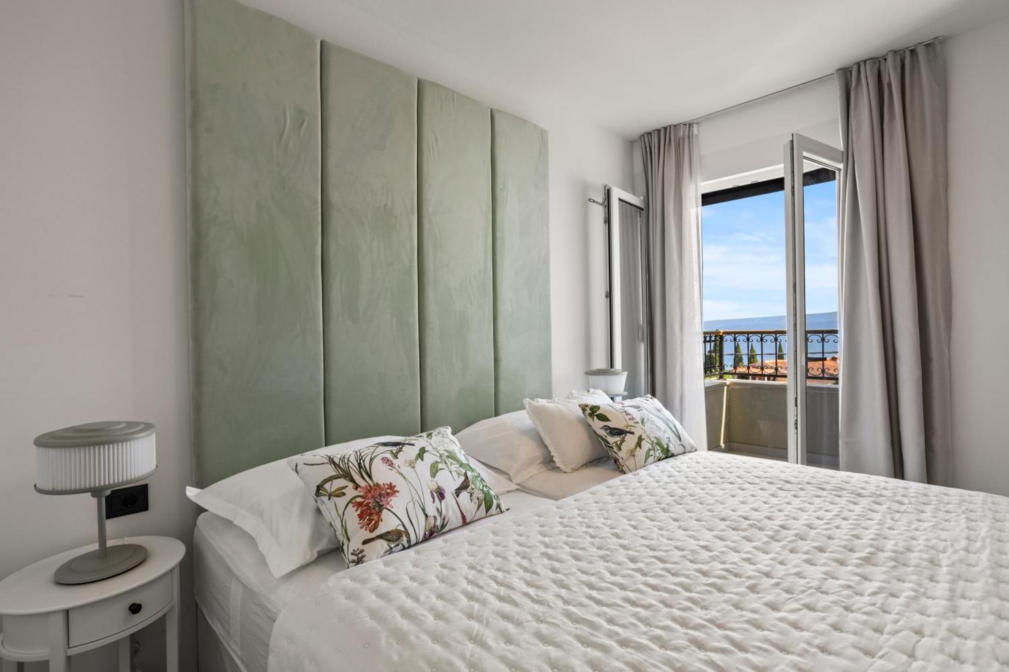 Luxury Penthouse Duce Apartment Exterior photo